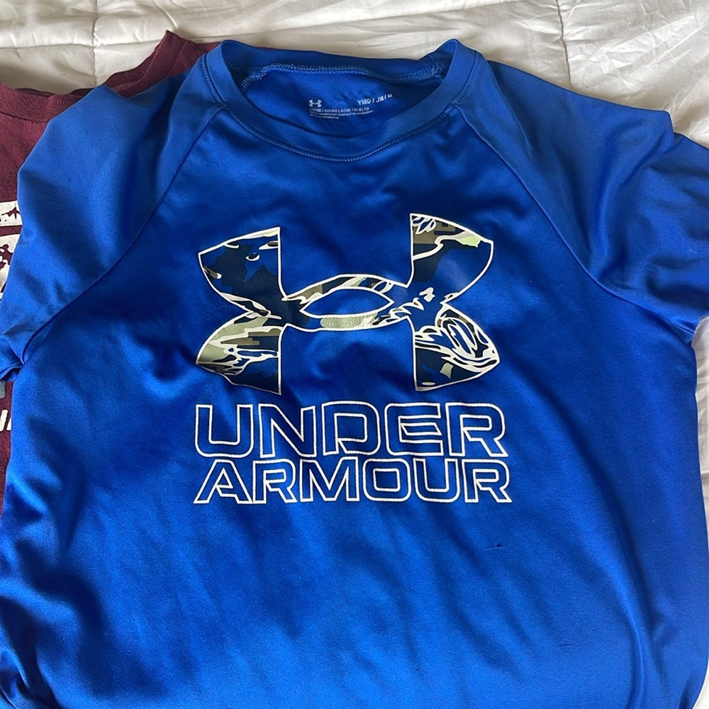 4 Tshirts Nike, under armour - Picture 2 of 4